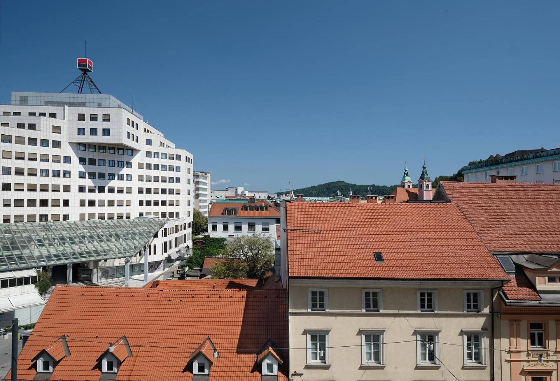 Lawyers Loft In Heritage Skyscraper Ljubljana Exteriör bild